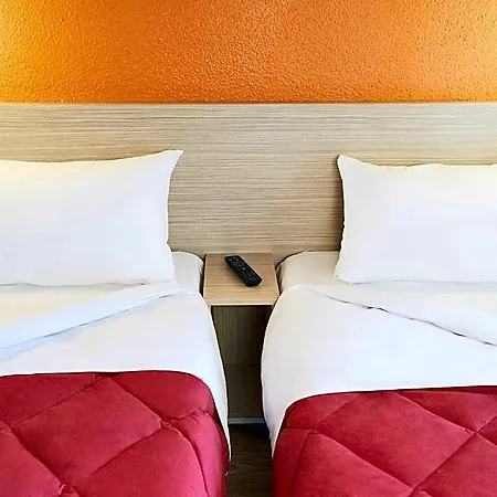 Premiere Classe Toulouse Sud - Hotel Portet-sur-Garonne