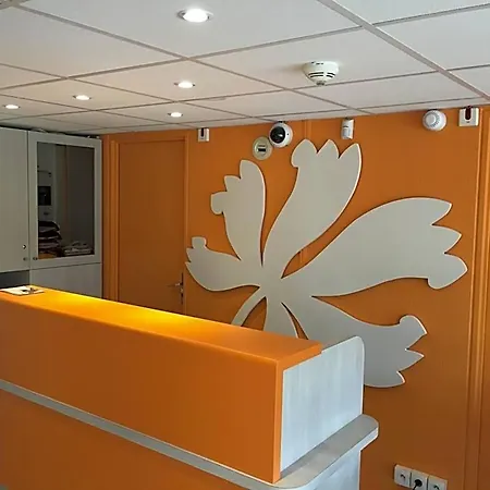 Premiere Classe Toulouse Sud - * بورْتيه سور جارون