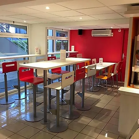 Premiere Classe Toulouse Sud - * بورْتيه سور جارون